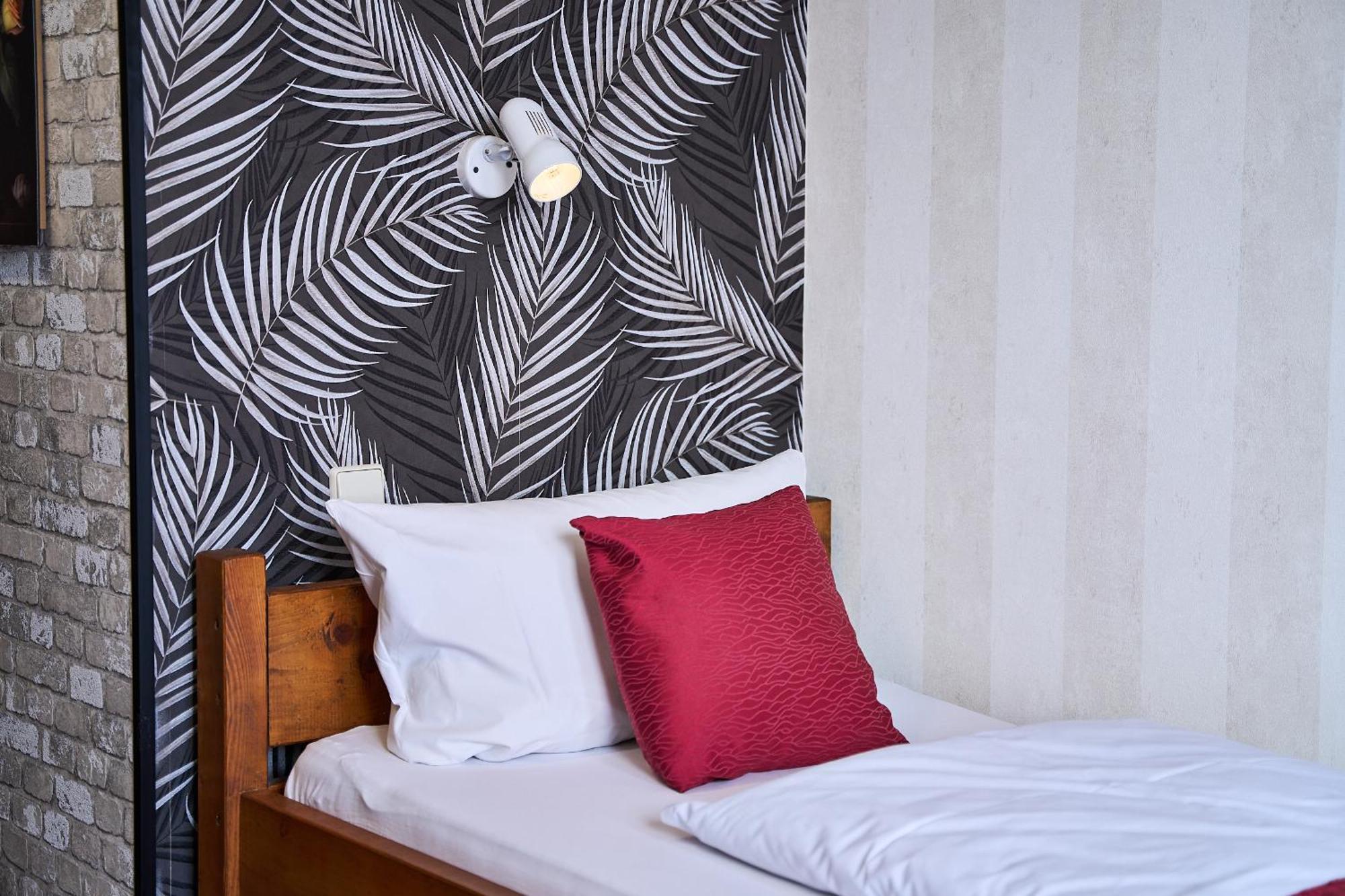 Hotel Maximo พินเนแบร์ก ภายนอก รูปภาพ