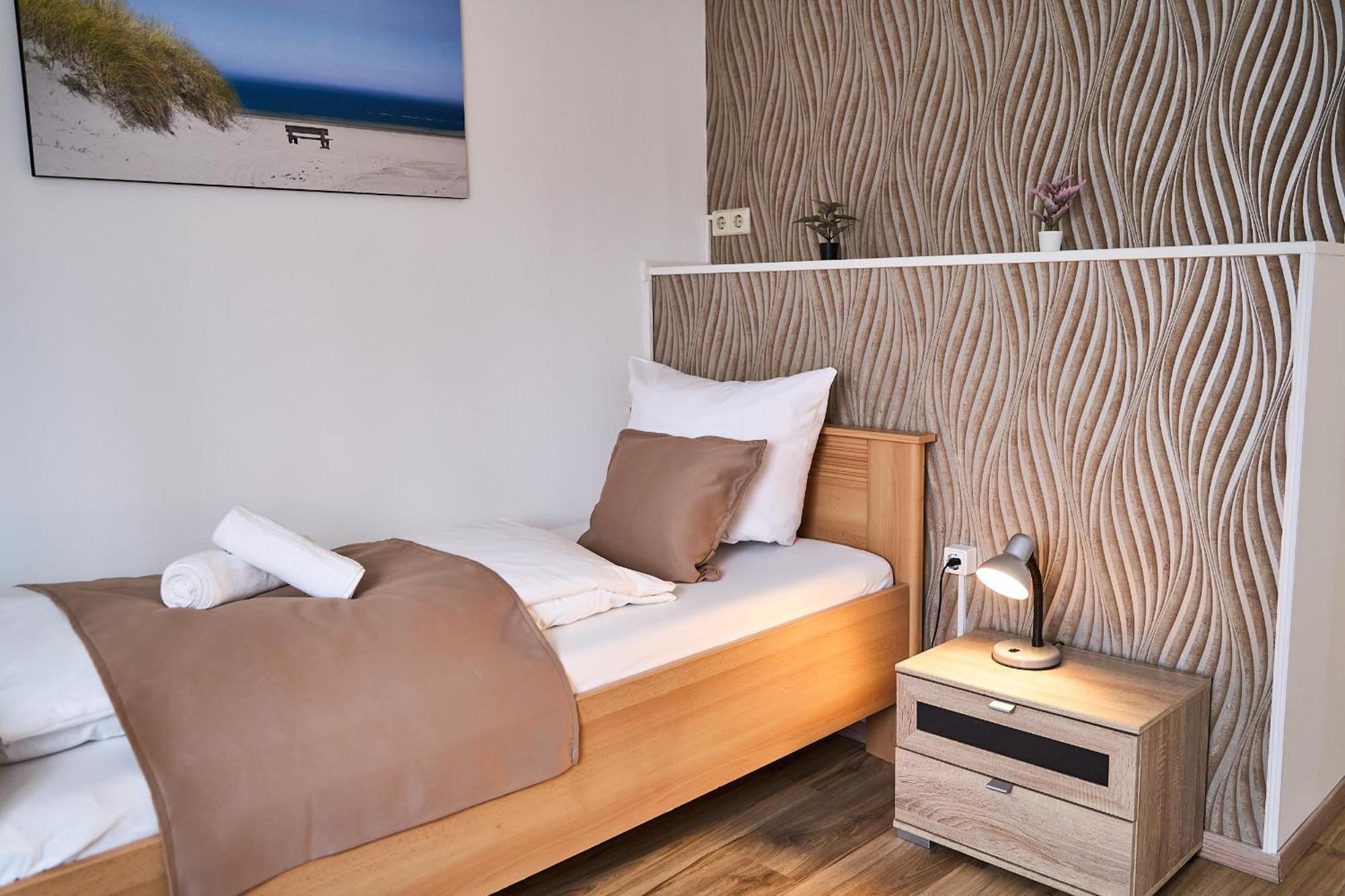 Hotel Maximo พินเนแบร์ก ภายนอก รูปภาพ