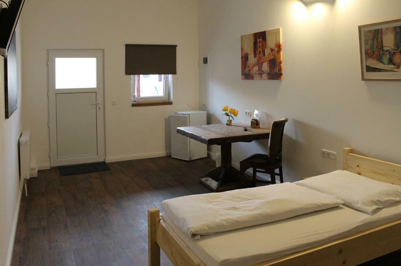 Hotel Maximo พินเนแบร์ก ภายนอก รูปภาพ